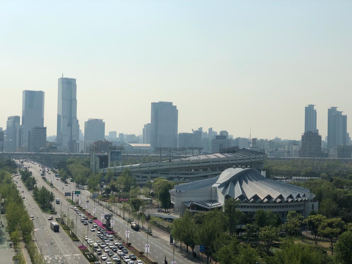 World Merdian Apartment