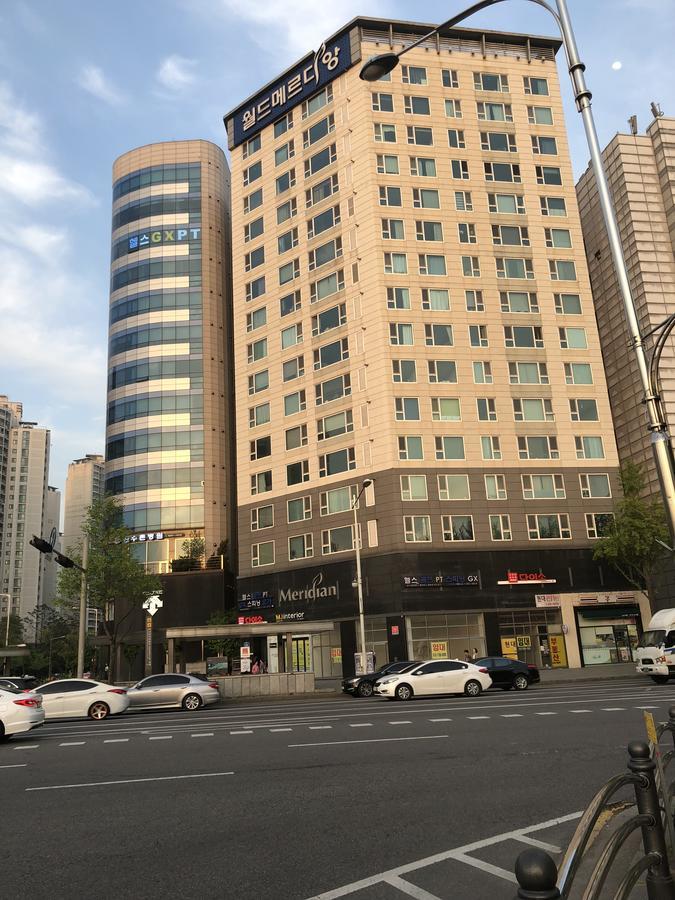 World Merdian Apartment *
